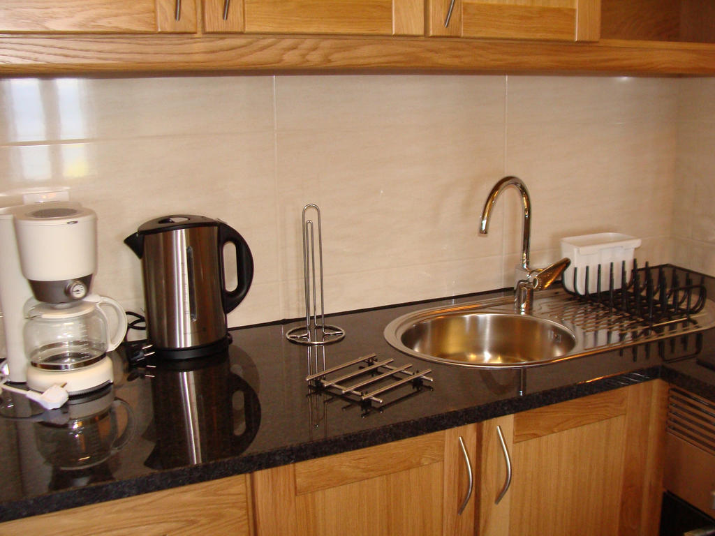 Apartamentos Kosmos Horta  Bilik gambar