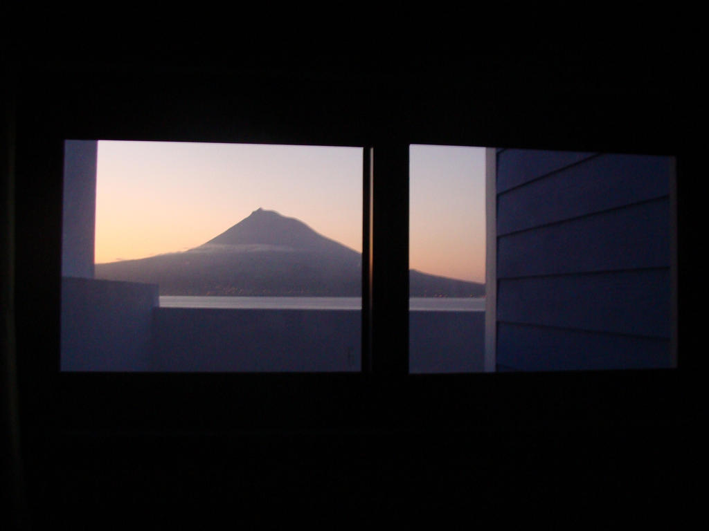 Apartamentos Kosmos Horta  Bilik gambar